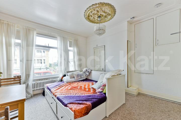 Gas, electric, water, council tax & internet all included  Lavender Hill, Battersea/Clapham